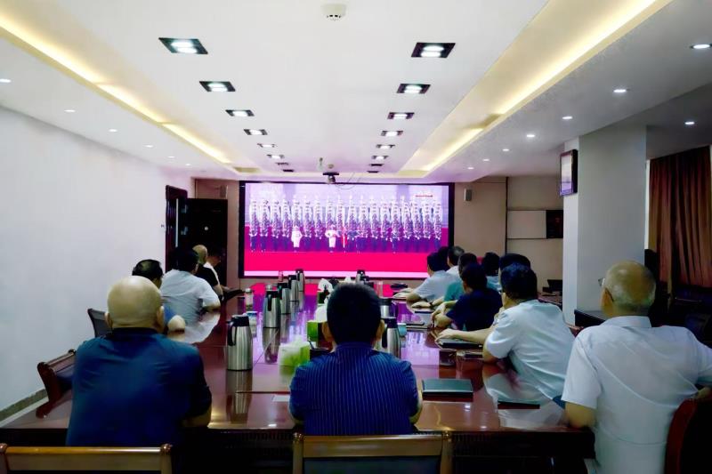 公司組織收看紀(jì)念中國(guó)人民抗日戰(zhàn)爭(zhēng)暨世界反法西斯戰(zhàn)爭(zhēng)勝利80周年大會(huì)